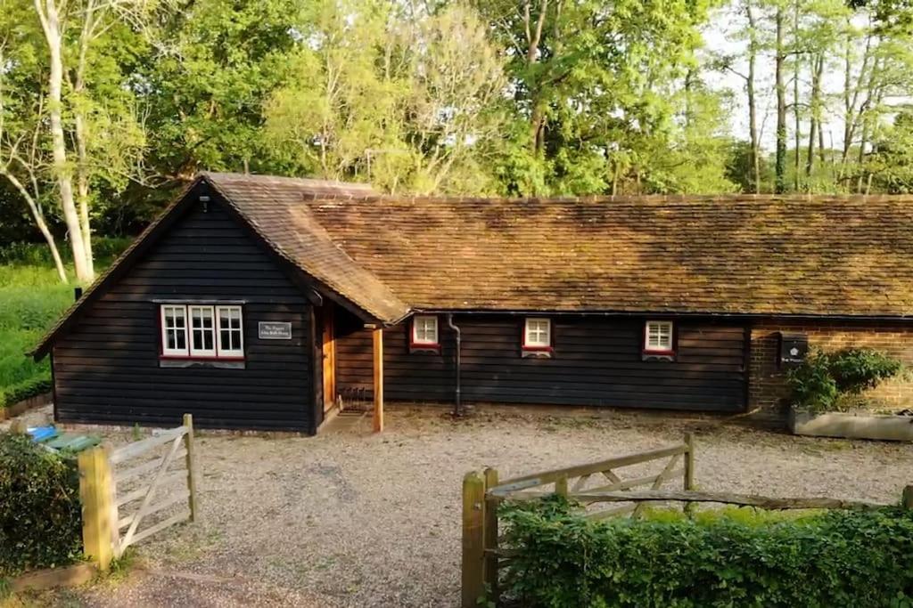 Вилла The Piggery Cowfold Экстерьер фото